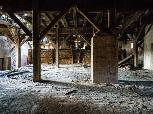 EG großes Produktionsgebäude