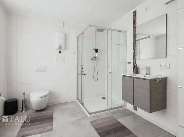 Badezimmer EG