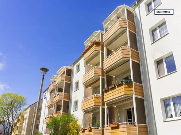 schönes_Mehrfamilienhaus_1_Musterfoto