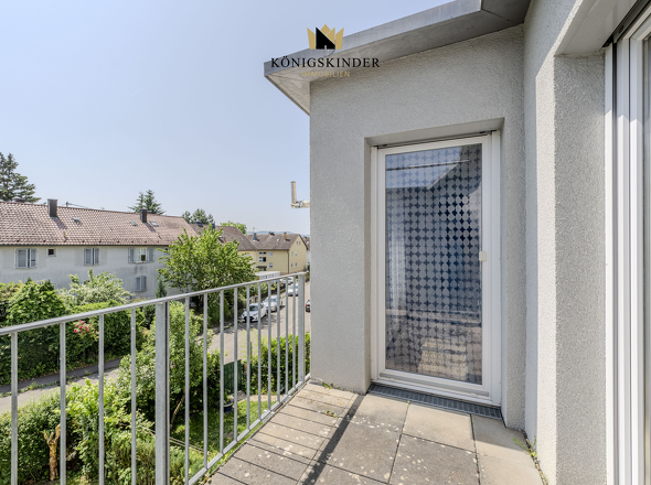 Kleine Oase im Freien – Balkon mit Wohlfühlcharakter im 2. OG