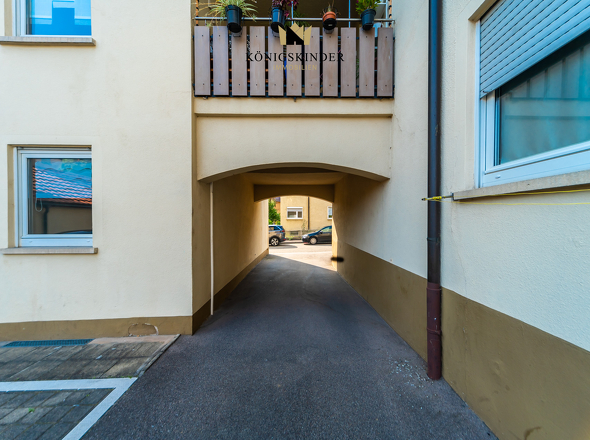 Durchgang zwischen den Gebäuden