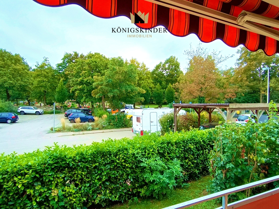 Ruhige Lage mit Blick ins Grüne