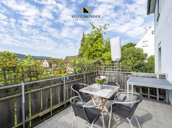 Terrasse mit viel Platz und weitem Blick