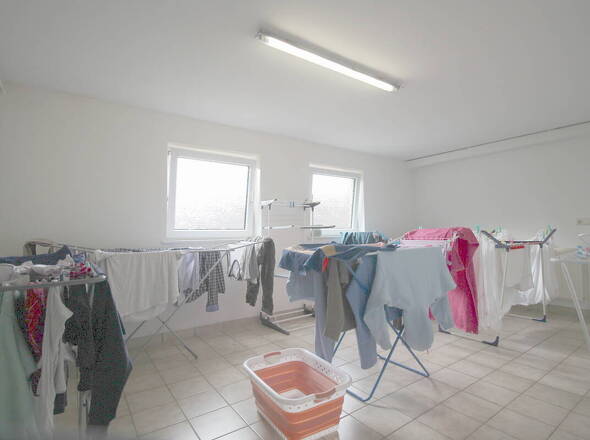 Gemeinsamer Trockenraum für Wäsche im Vollkeller