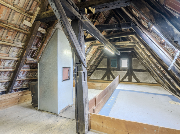 Dachspitz zur individuellen Nutzung.