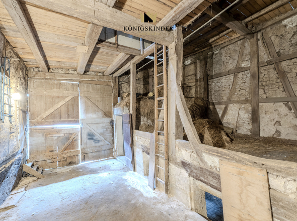 Scheunenbereich mit Charakter und Potenzial.