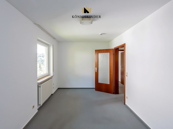 Kinderzimmer/ Büro