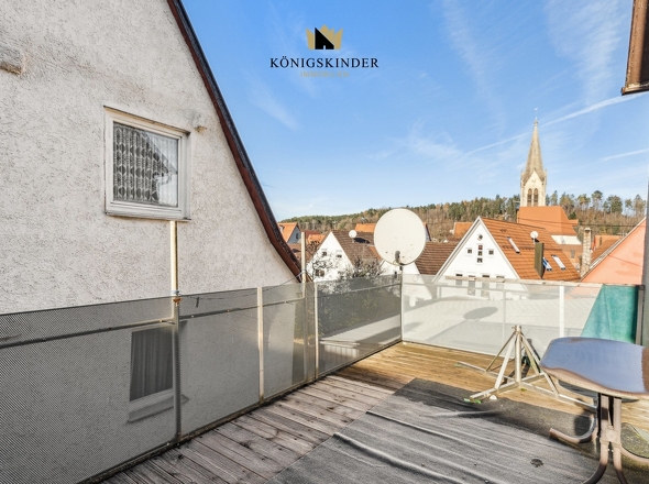 Großzügiger Balkon – ein Platz zum Durchatmen...