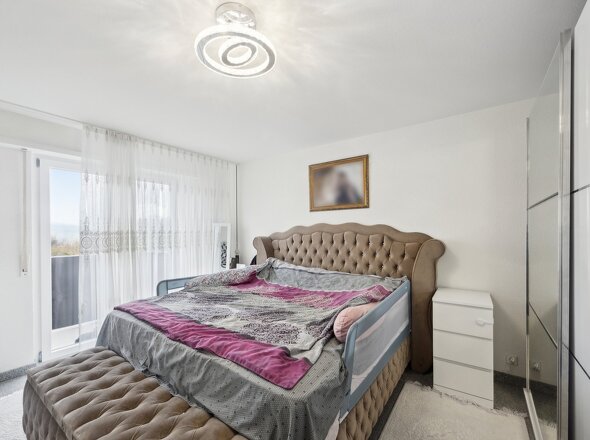 Schlafzimmer 1