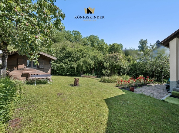 Platz zum Spielen und für den Grünen Daumen