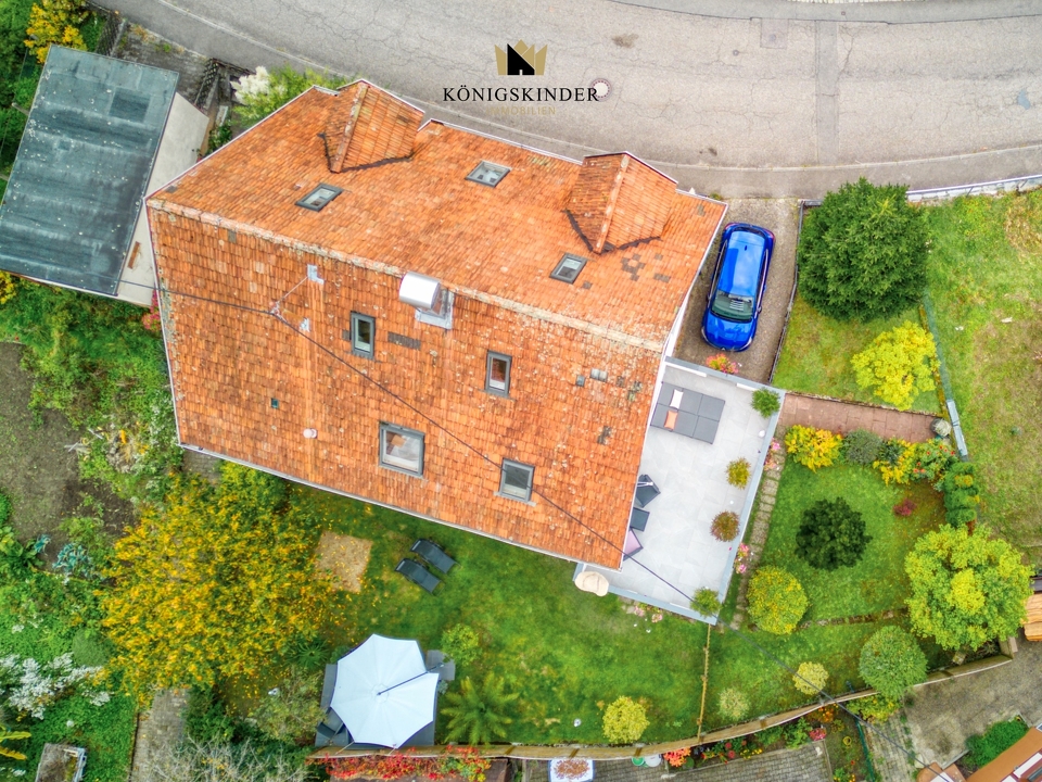 mit traumhaftem Grundstück