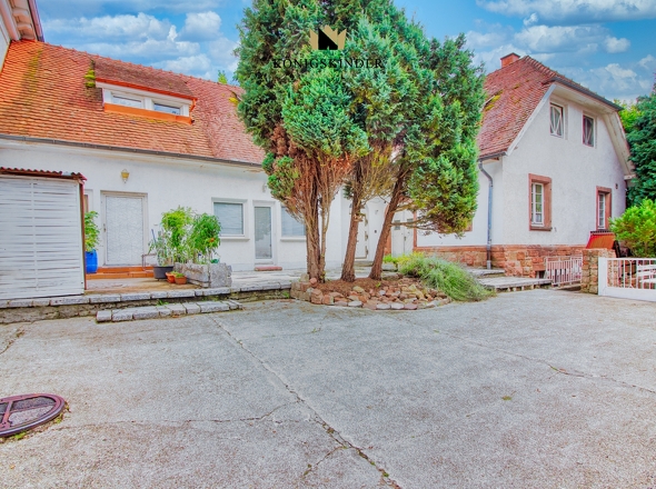 Anbau zur rechten Seite des Haupthauses