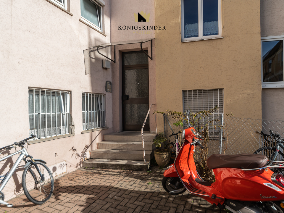 Hauseingang im Innenhof