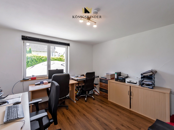 Büro/ Kinderzimmer