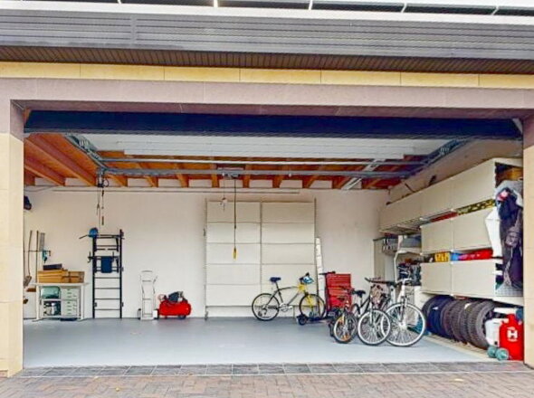 Offene Doppelgarage - Villa Adendorf