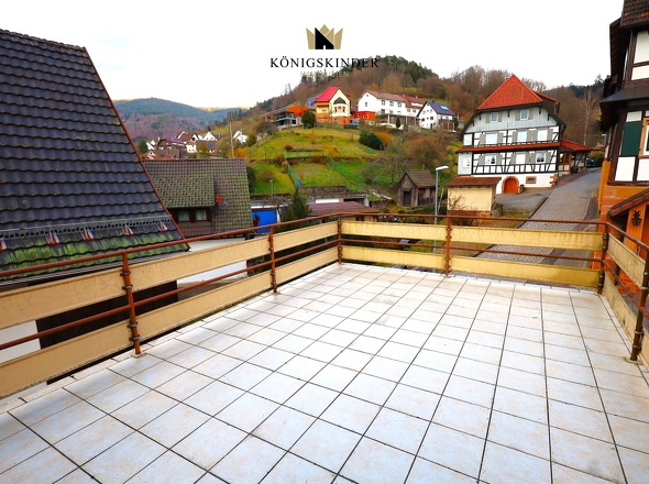 ...und zur Dachterrasse...