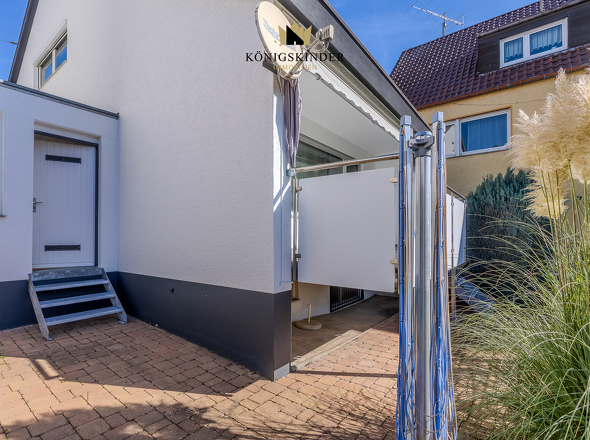 kleiner Gartenbereich Rückseite