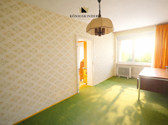 in das benachbarte Arbeitszimmer oder "Homeoffice"