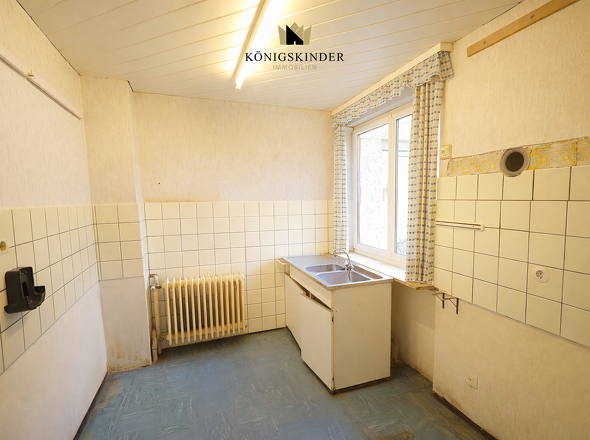 die Küche wartet auf eine neue Einrichtung