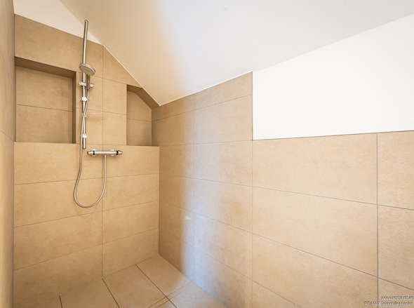 Dusche DG