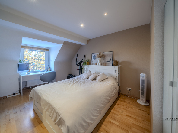 Schlafzimmer (Wohnung links)