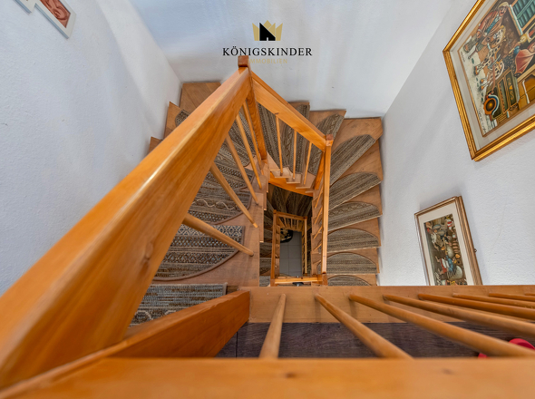 Treppenaufgang ins DG