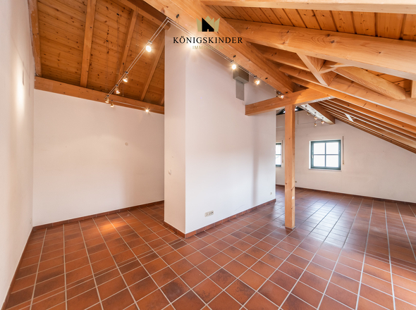 DG: Wohn-/ Schlaf-/ Essbereich