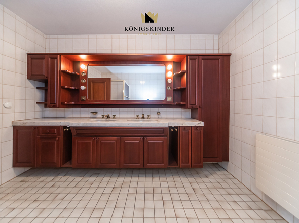 ...mit Doppelwaschbecken