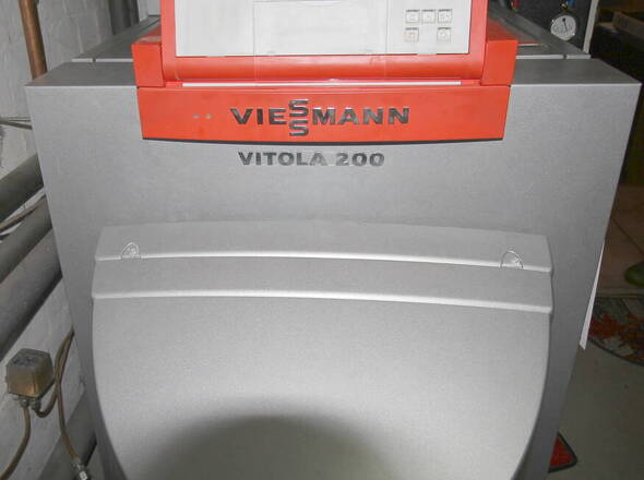 Öl-Zentralheizung Viessmann Vitola 200 aus 2003