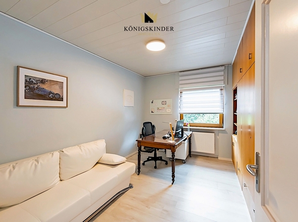 Büro oder Kinderzimmer