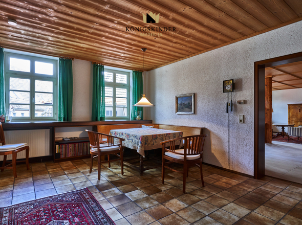 speisen mit Freude und Freunden