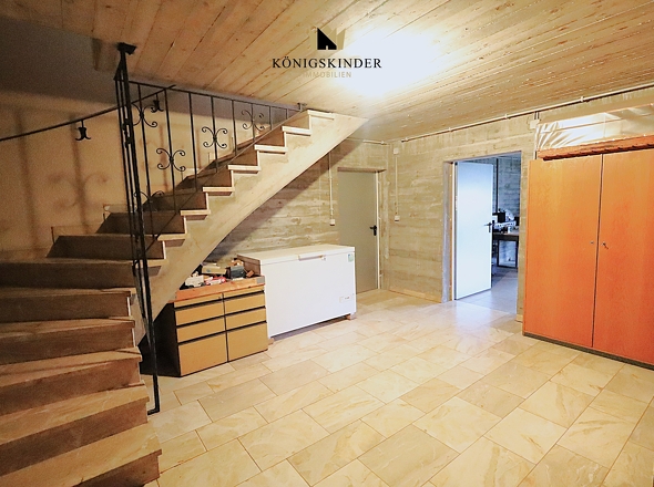 Schwungvoll ins Untergeschoss...