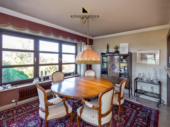 ...zum helllichten Essplatz...