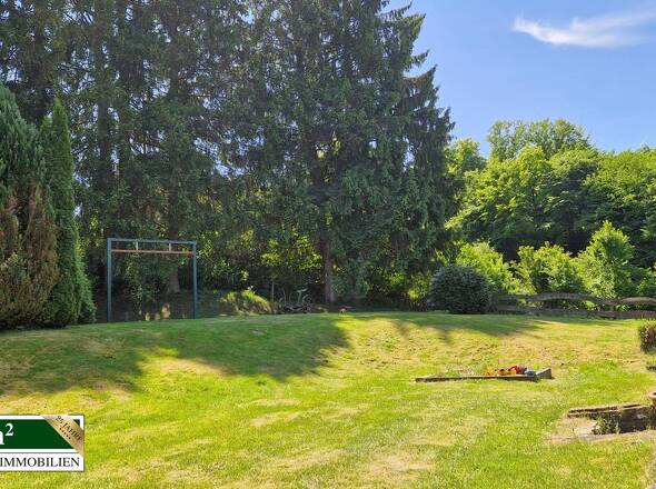 Grundstück zum Hotel