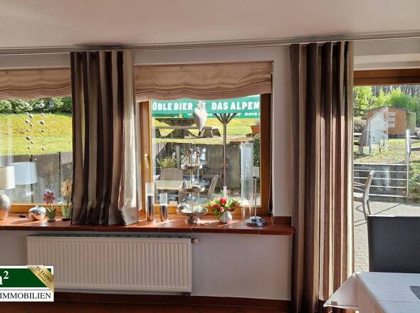 Zugang zum Biergarten