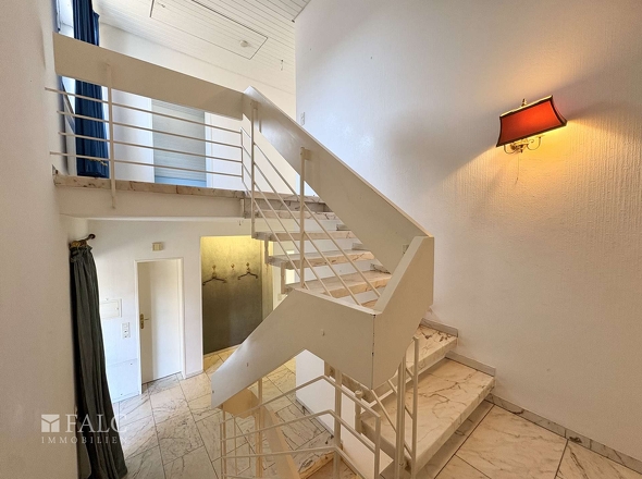 Treppe ins Dachgeschoss