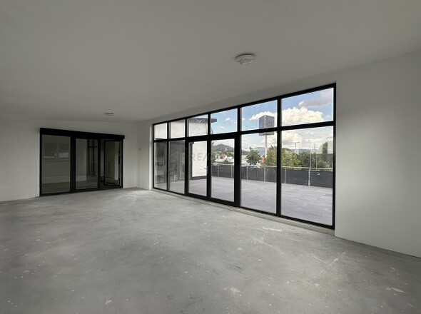 3_Wohnzimmer_Balkon_OG_Wohnung