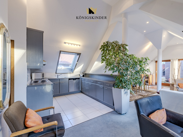 Stilvolles Ambiente im hellen DG Anbau