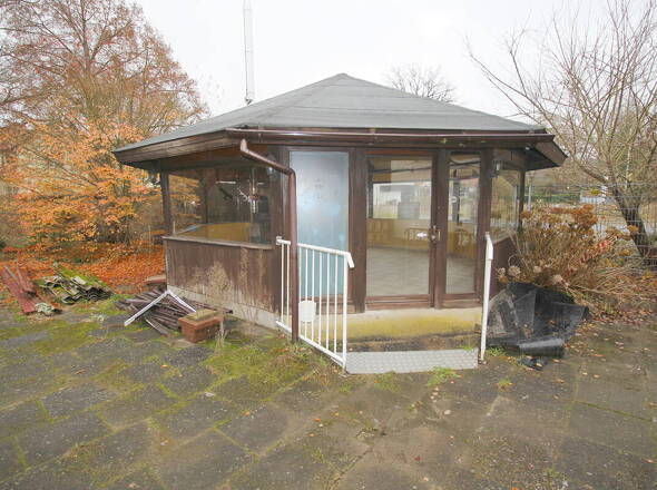 Sep. Pavillon mit vielfachen Verwendungsoptionen