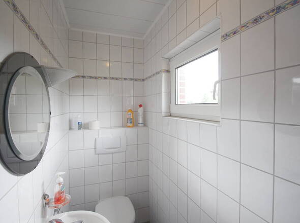 Gäste-WC EG Nebenhaus