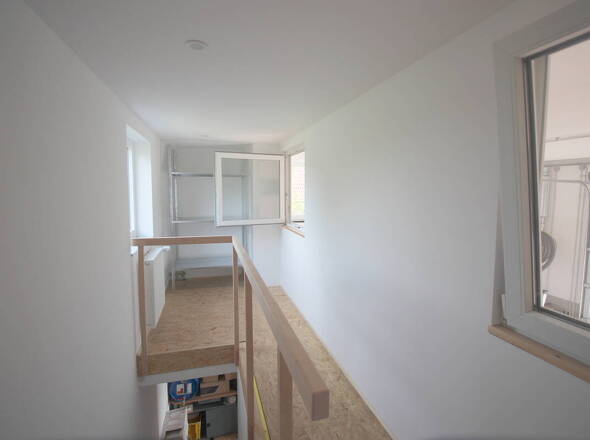 Treppenaufgang zum Lagebreich im OG