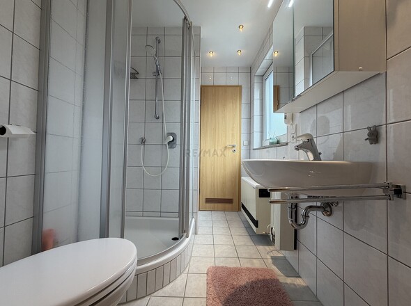 Lorcher Straße 13_2 Zi._Bad