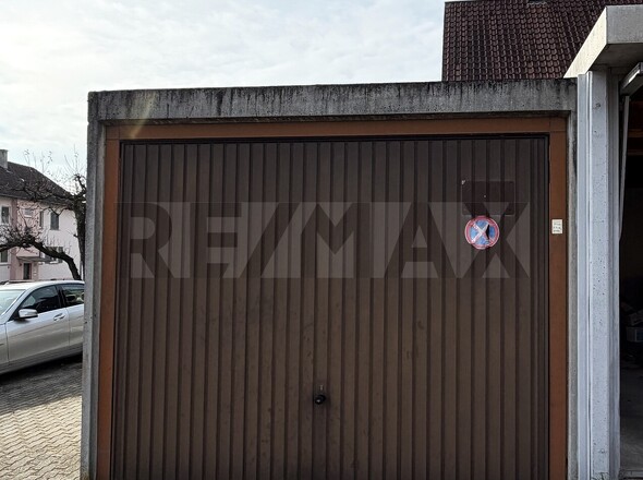 Garage Außenansicht