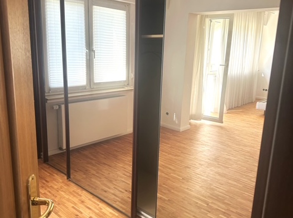 Ankleideschrank im OG Vorraum zum Schlafzimmer  