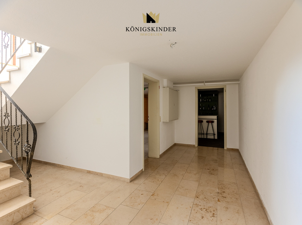 ...gehen wir nach unten ins Untergeschoss...