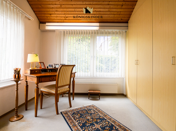 Zimmer 2 OG