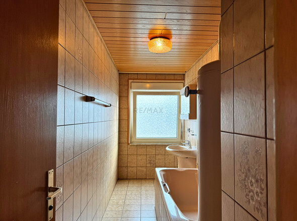 Badezimmer 1 OG2