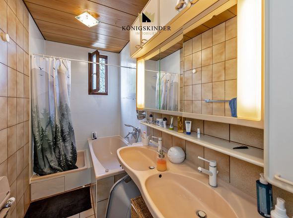 OG: Badezimmer