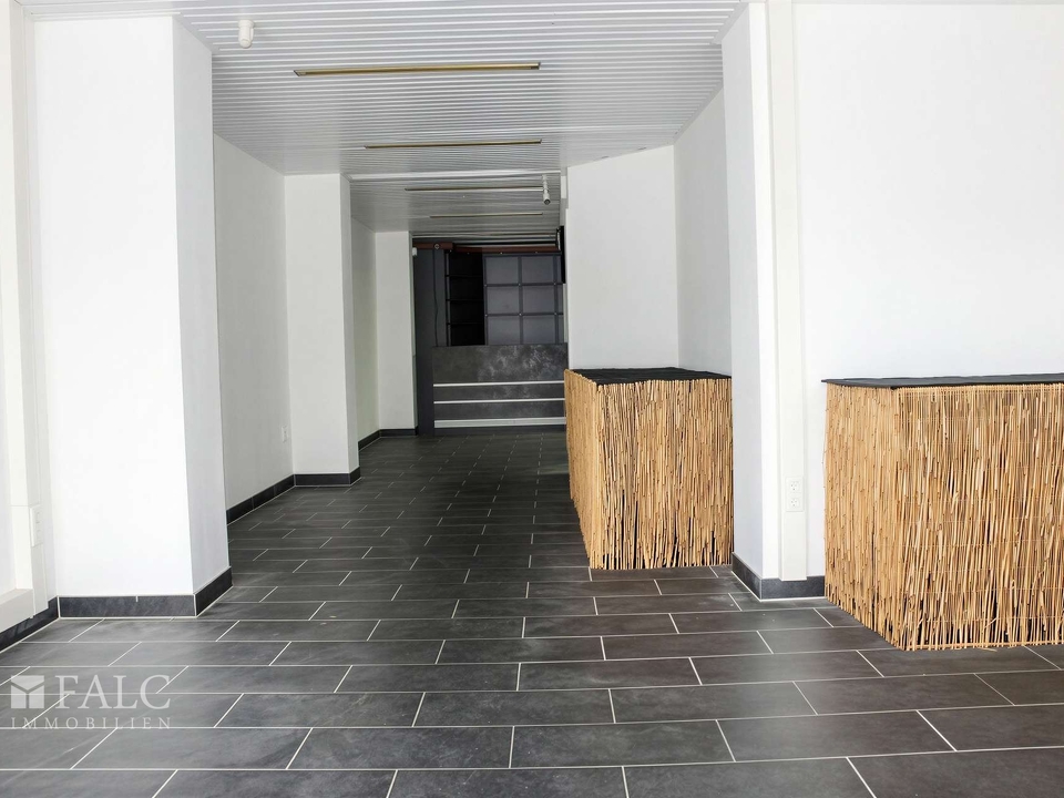 Praxisfläche vorne