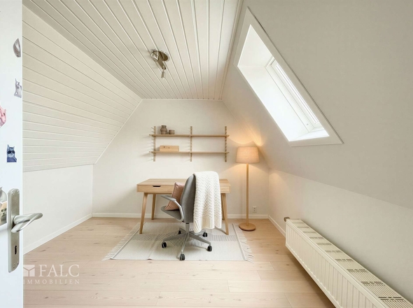 Arbeitszimmer/Gästezimmer - (KI Bearbeitet)